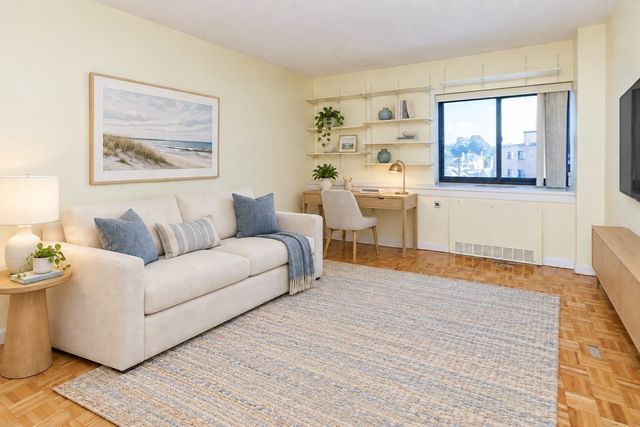 300 Lynn Shore Drive 811, Lynn, MA 01902