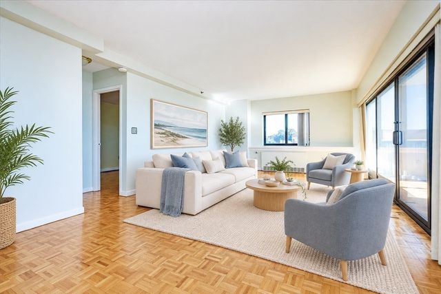 300 Lynn Shore Drive 811, Lynn, MA 01902