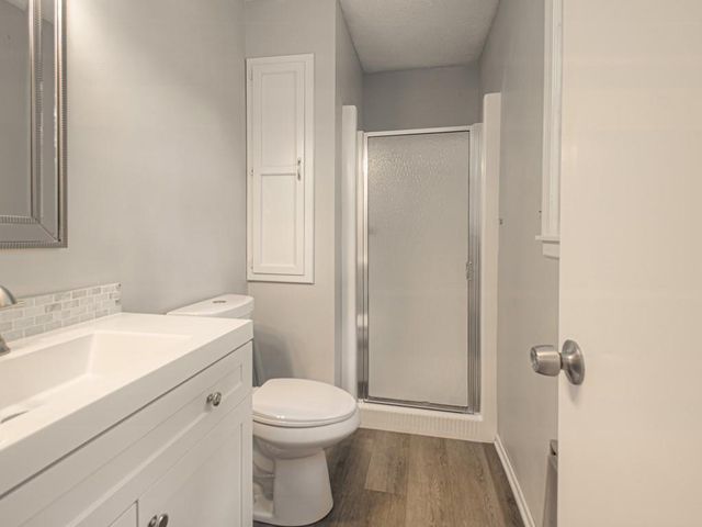 7504 E 197th Street, Belton, MO 64012