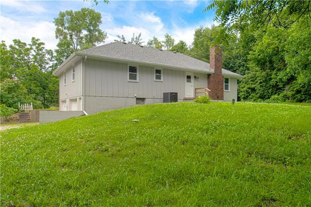 7504 E 197th Street, Belton, MO 64012