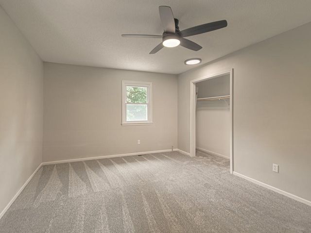7504 E 197th Street, Belton, MO 64012