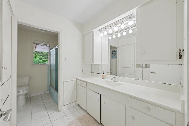 114 N Woodsway Street E, Conroe, TX 77301
