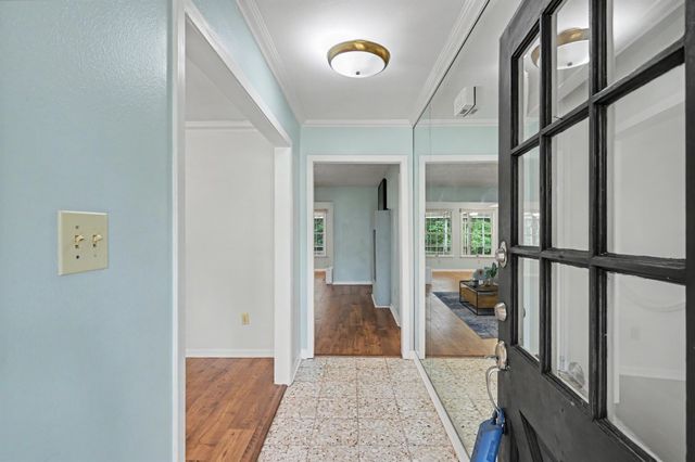 114 N Woodsway Street E, Conroe, TX 77301