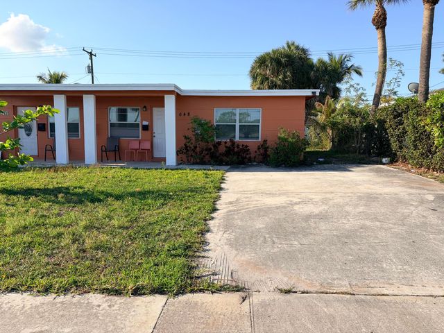 646 Bayberry Drive, West Palm Beach, FL 33403
