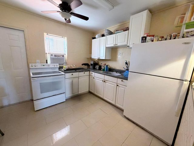 646 Bayberry Drive, West Palm Beach, FL 33403