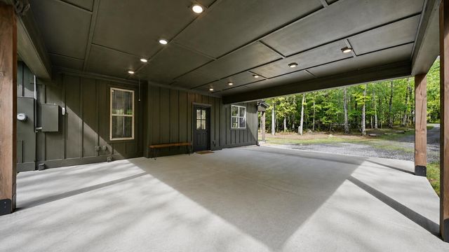 171 W Bluff Road, Menlo, GA 30731