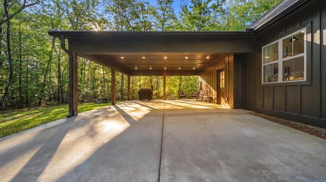 171 W Bluff Road, Menlo, GA 30731