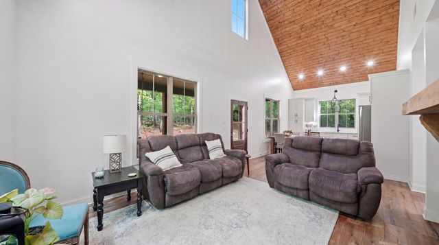 171 W Bluff Road, Menlo, GA 30731