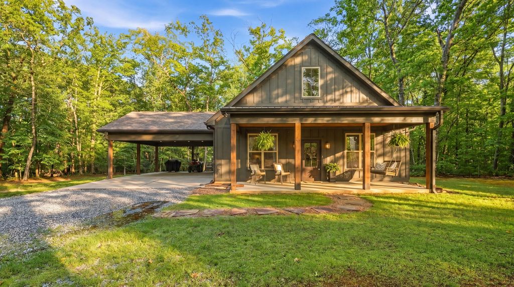 171 W Bluff Road, Menlo, GA 30731