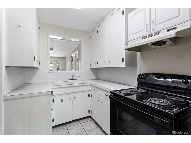 1879 S Madison St, Denver, CO 80210