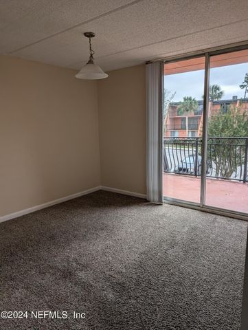 3401 TOWNSEND Boulevard 310, Jacksonville, FL 32277
