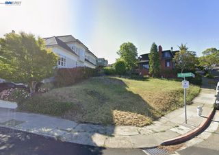 4900 Cochrane, Oakland, CA 94618