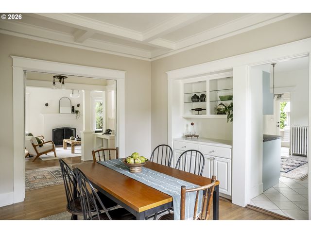 2505 Ne 15TH Ave, Portland, OR 97212