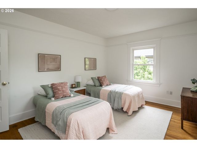 2505 Ne 15TH Ave, Portland, OR 97212