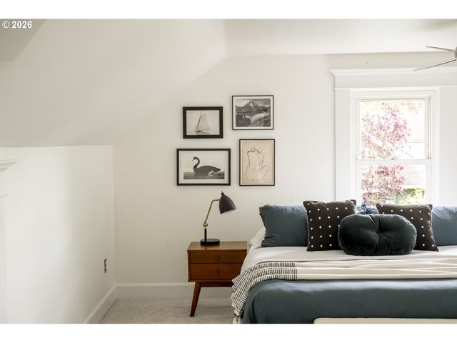 2505 Ne 15TH Ave, Portland, OR 97212