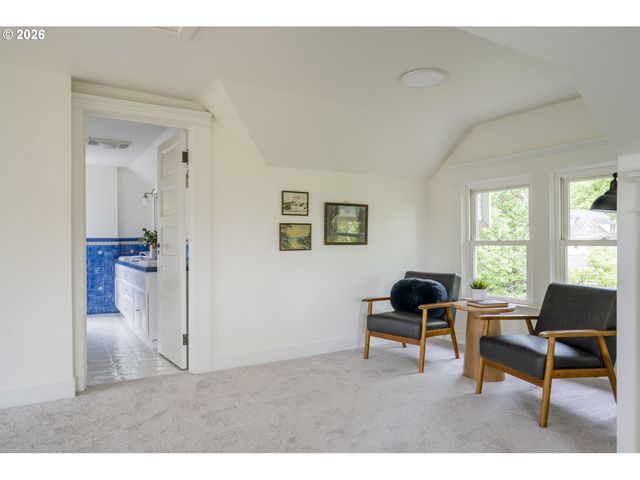 2505 Ne 15TH Ave, Portland, OR 97212