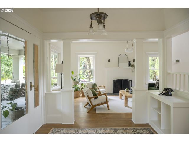 2505 Ne 15TH Ave, Portland, OR 97212