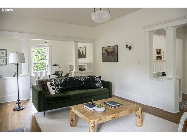 2505 Ne 15TH Ave, Portland, OR 97212