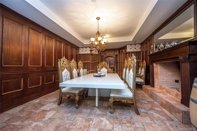 3 Vincent Lane, Armonk, NY 10504