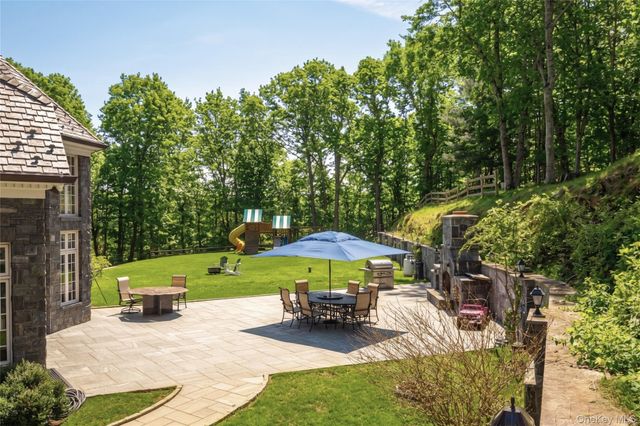3 Vincent Lane, Armonk, NY 10504