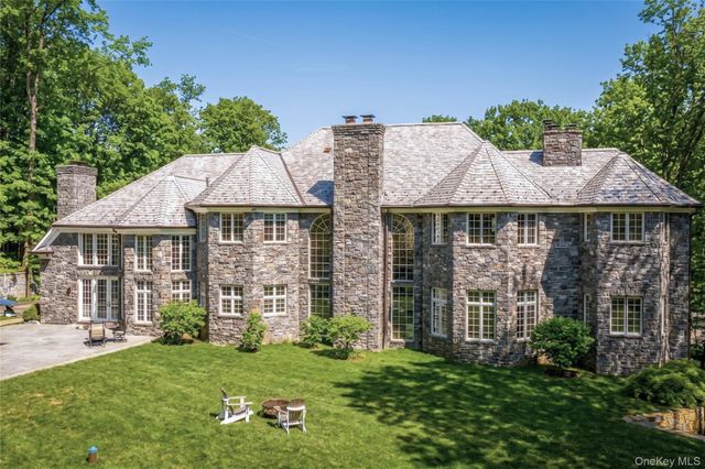 3 Vincent Lane, Armonk, NY 10504