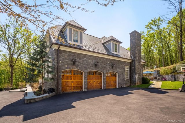 3 Vincent Lane, Armonk, NY 10504
