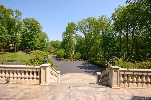 3 Vincent Lane, Armonk, NY 10504