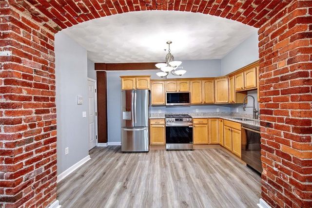 31 Commercial Street B, Cranston, RI 02905