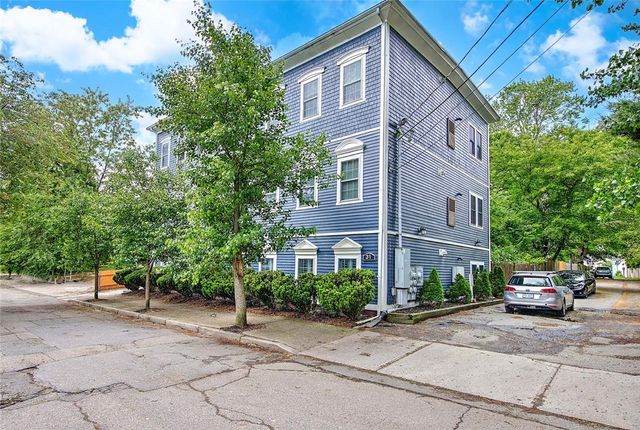 31 Commercial Street B, Cranston, RI 02905