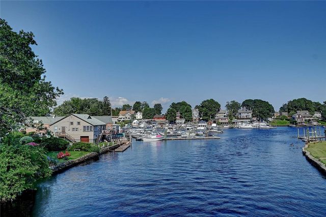 31 Commercial Street B, Cranston, RI 02905