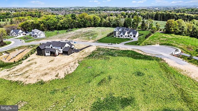 104 CALIA CIR, Hummelstown, PA 17036