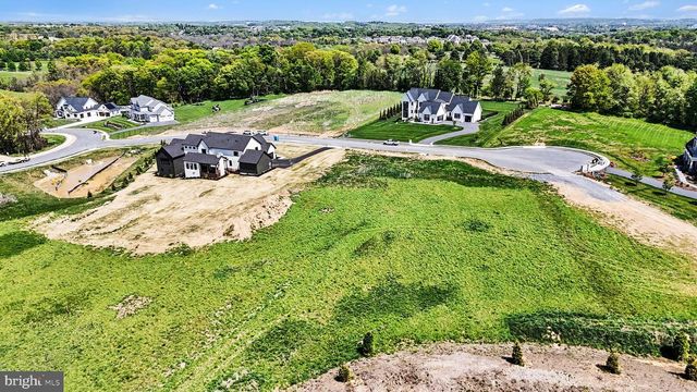 104 CALIA CIR, Hummelstown, PA 17036