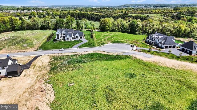 104 CALIA CIR, Hummelstown, PA 17036