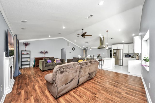 1359 Littleport Lane, Channelview, TX 77530