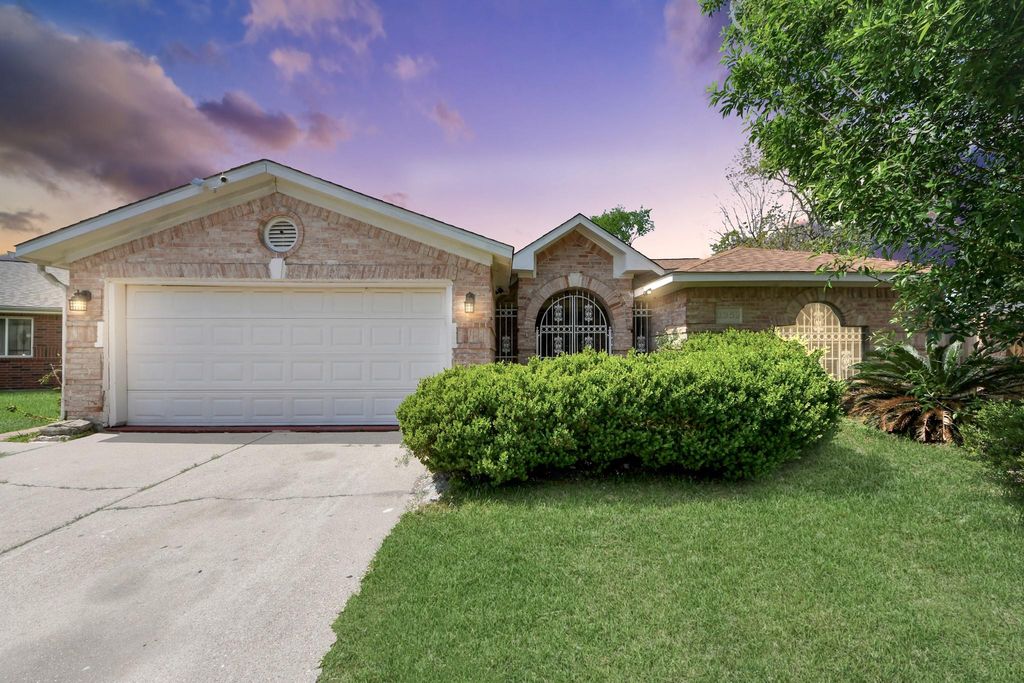 1359 Littleport Lane, Channelview, TX 77530