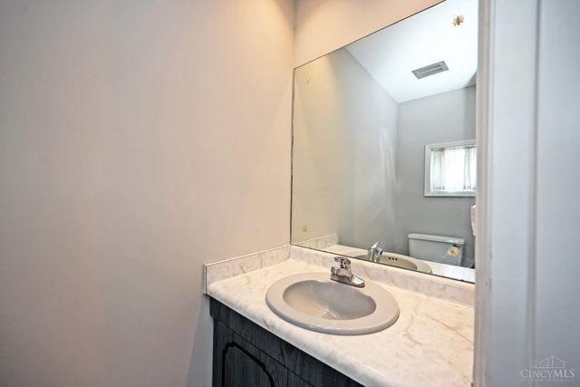 6006 Quailhill Drive, Green Twp, OH 45233