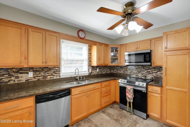 3131 Marlin Rd, Houston Acres, KY 40220