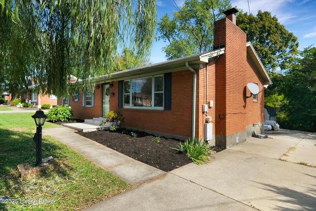 3131 Marlin Rd, Houston Acres, KY 40220