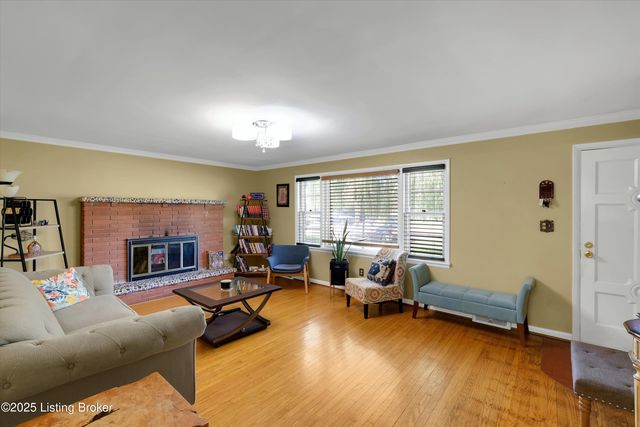 3131 Marlin Rd, Houston Acres, KY 40220