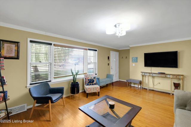 3131 Marlin Rd, Houston Acres, KY 40220