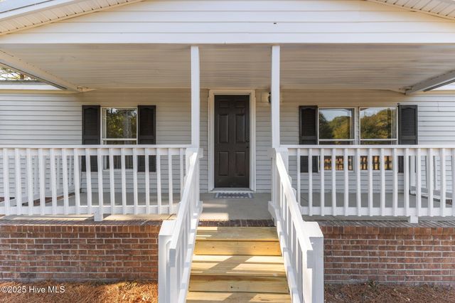 5888 Butler Nursery Road, Fayetteville, NC 28306