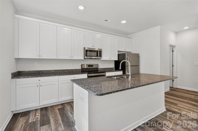 124 Fosters Glen Place, Mooresville, NC 28115