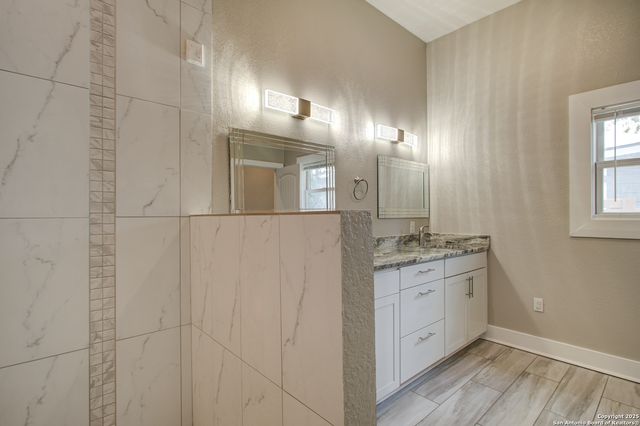 508 N Cherry St, San Antonio, TX 78202