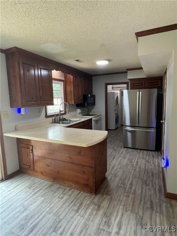 4720 Treely Road, Chester, VA 23831