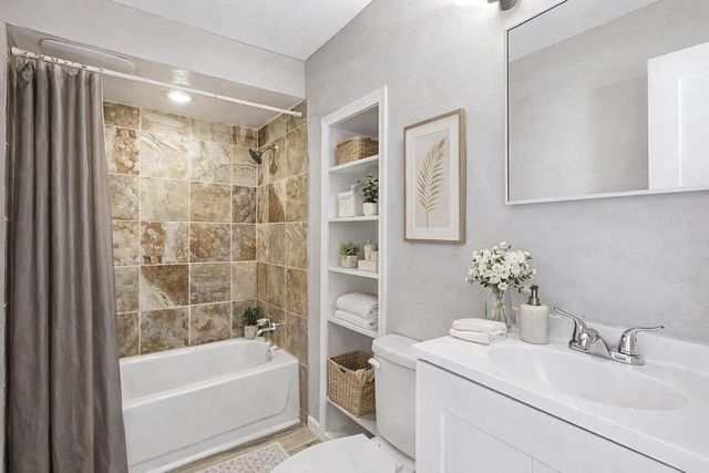 115 W 4TH STREET, Manawa, WI 54949