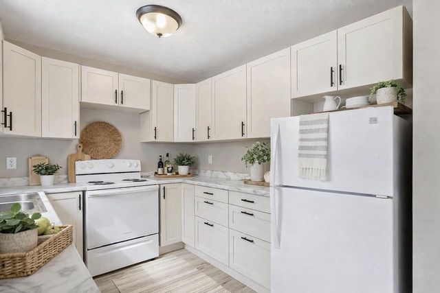 115 W 4TH STREET, Manawa, WI 54949