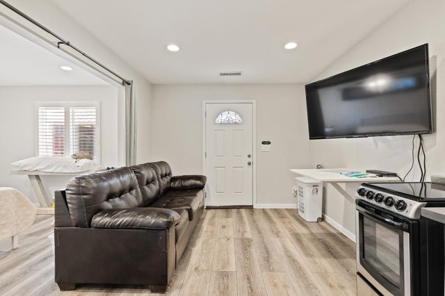 14944 Huntington Road, Madera, CA 93636