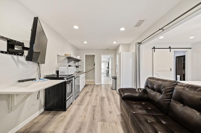 14944 Huntington Road, Madera, CA 93636