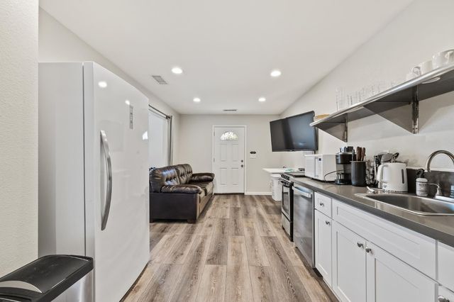 14944 Huntington Road, Madera, CA 93636