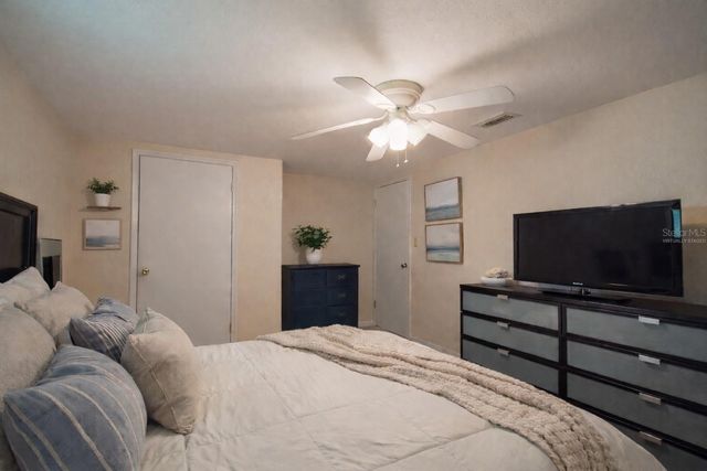 7893 S US HIGHWAY 441, Lake City, FL 32025